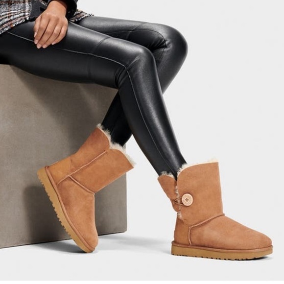 UGG Shoes - UGG Bailey Button II Classic Chestnut Boots
